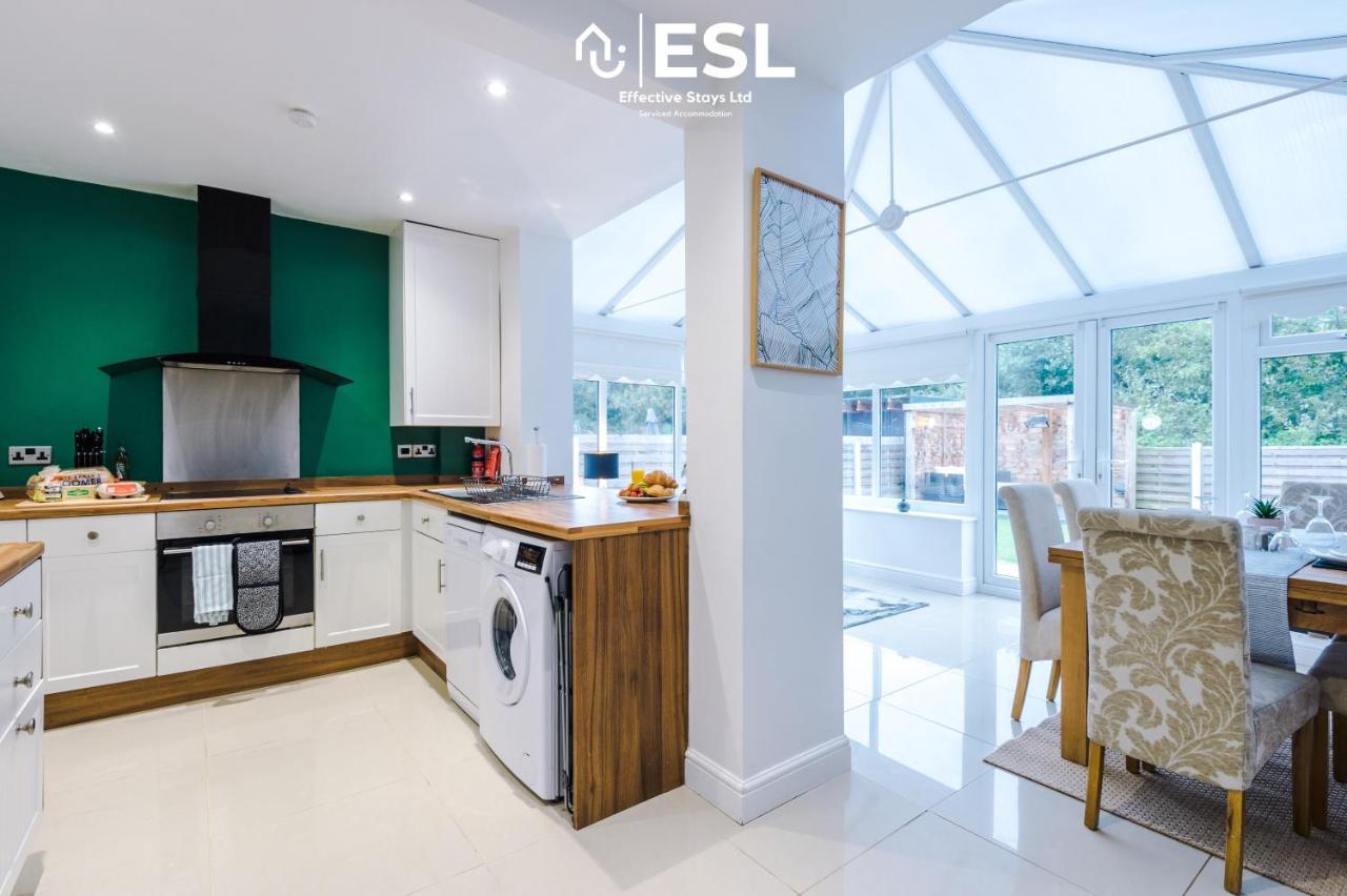 Open Plan - 3 Bedroom House - Garden And Outdoor Seating - Driveway Parking - Short Drive To City Centre Saughall Eksteriør bilde