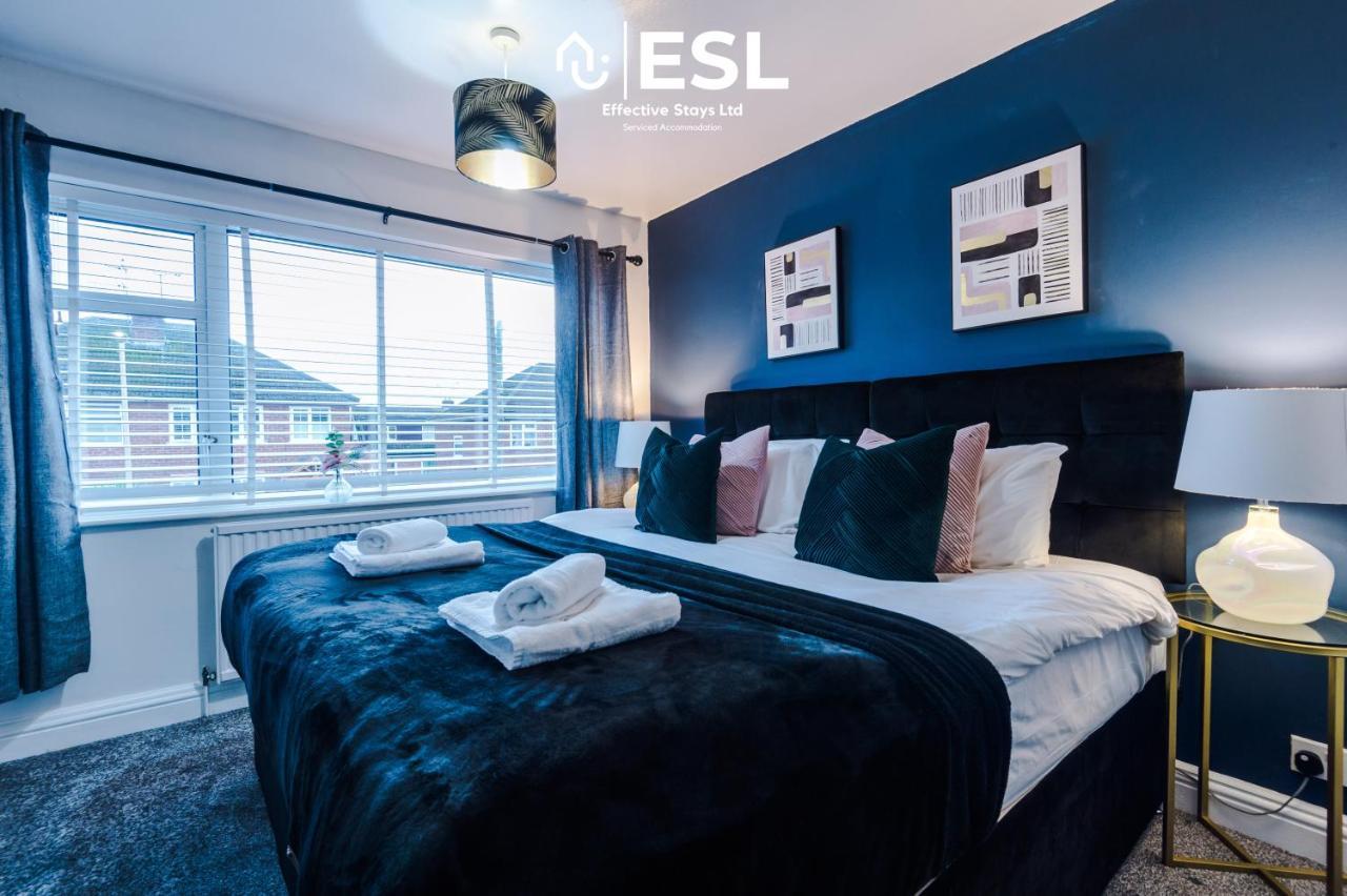 Open Plan - 3 Bedroom House - Garden And Outdoor Seating - Driveway Parking - Short Drive To City Centre Saughall Eksteriør bilde