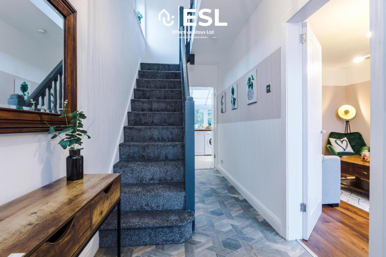 Open Plan - 3 Bedroom House - Garden And Outdoor Seating - Driveway Parking - Short Drive To City Centre Saughall Eksteriør bilde