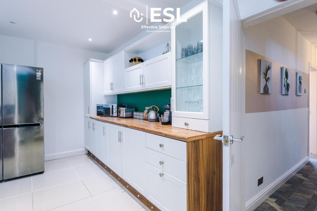 Open Plan - 3 Bedroom House - Garden And Outdoor Seating - Driveway Parking - Short Drive To City Centre Saughall Eksteriør bilde