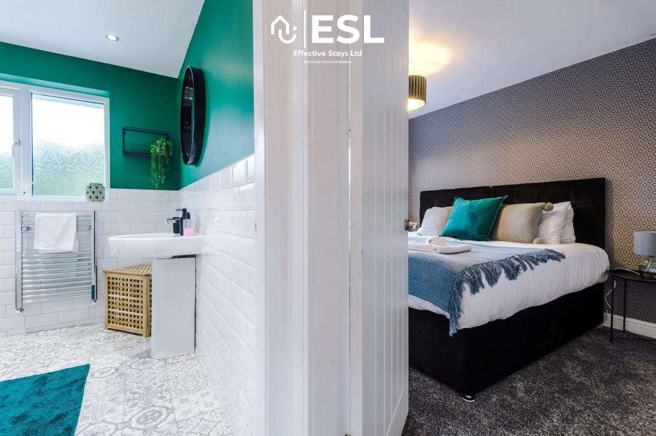 Open Plan - 3 Bedroom House - Garden And Outdoor Seating - Driveway Parking - Short Drive To City Centre Saughall Eksteriør bilde